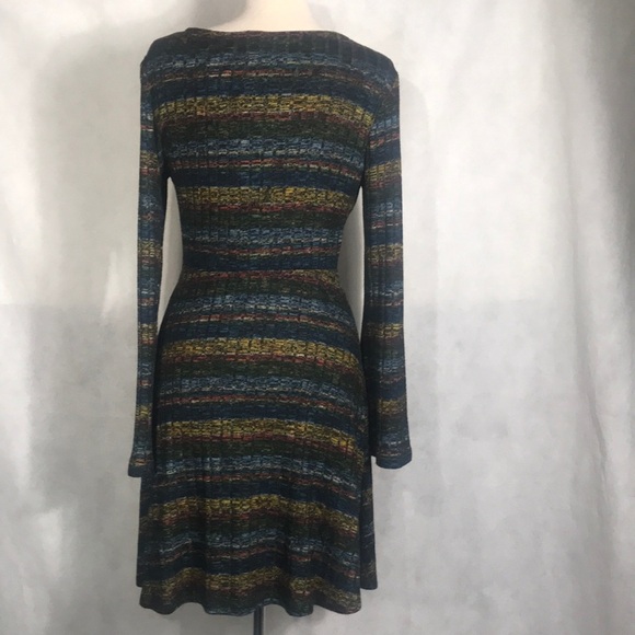 Mossimo Multi-colored, stretchy knit dress - Picture 6 of 7